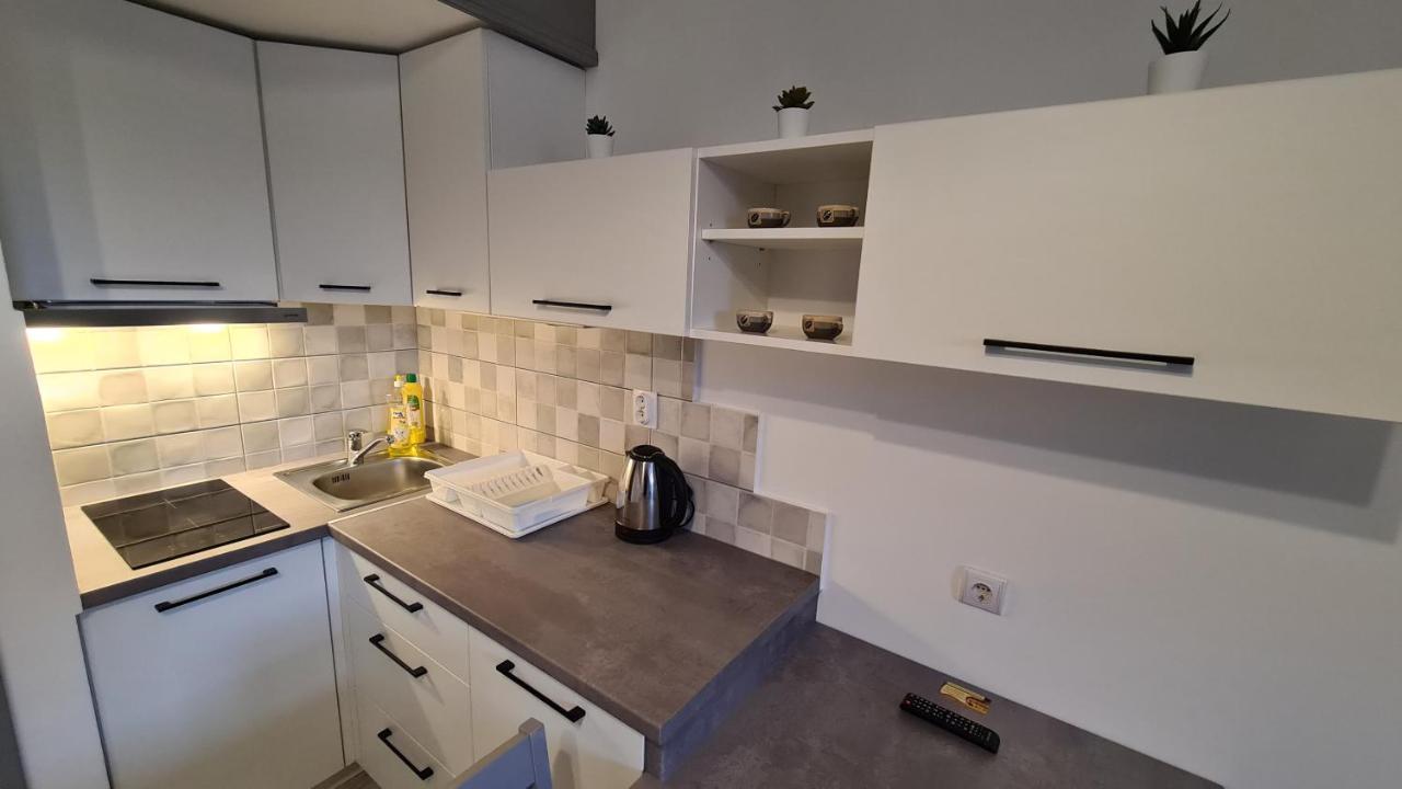Gyulai-Fuerdo-Apartman Ii. Extérieur photo