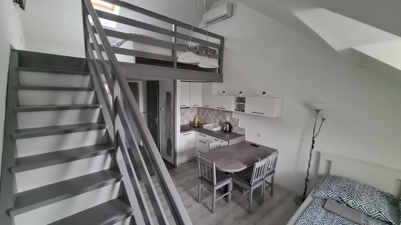 Gyulai-Fuerdo-Apartman Ii. Extérieur photo
