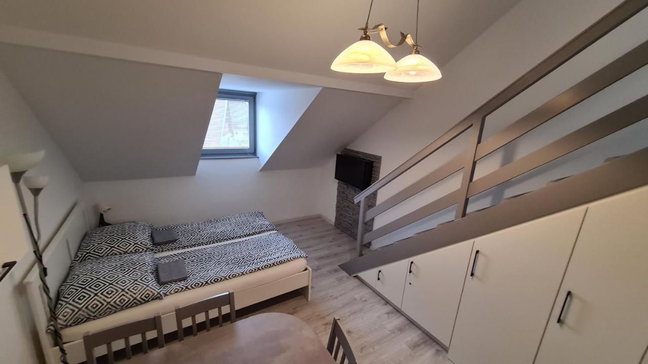 Gyulai-Fuerdo-Apartman Ii. Extérieur photo