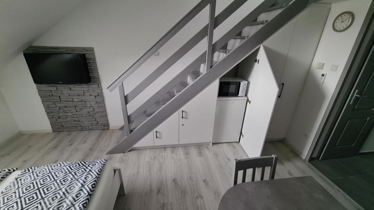Gyulai-Fuerdo-Apartman Ii. Extérieur photo