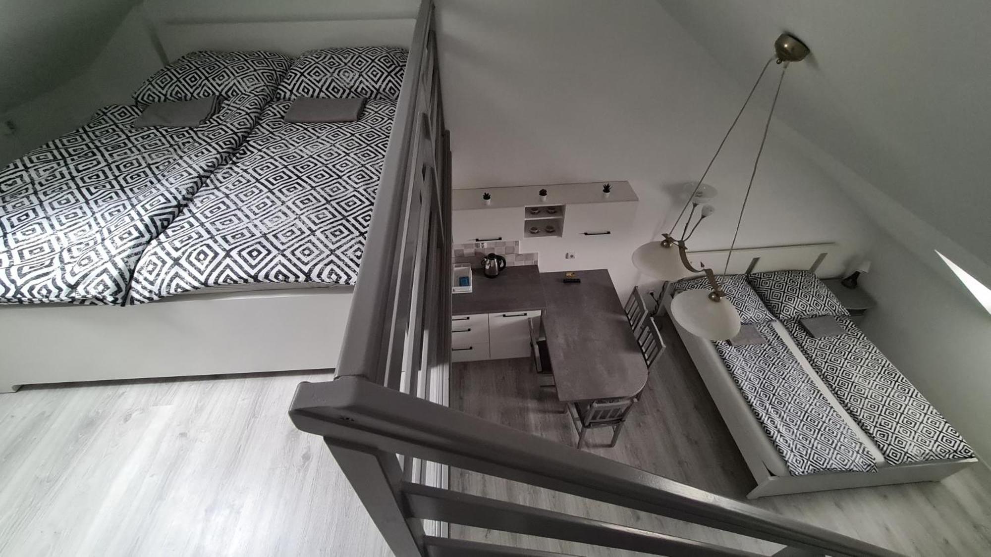 Gyulai-Fuerdo-Apartman Ii. Extérieur photo